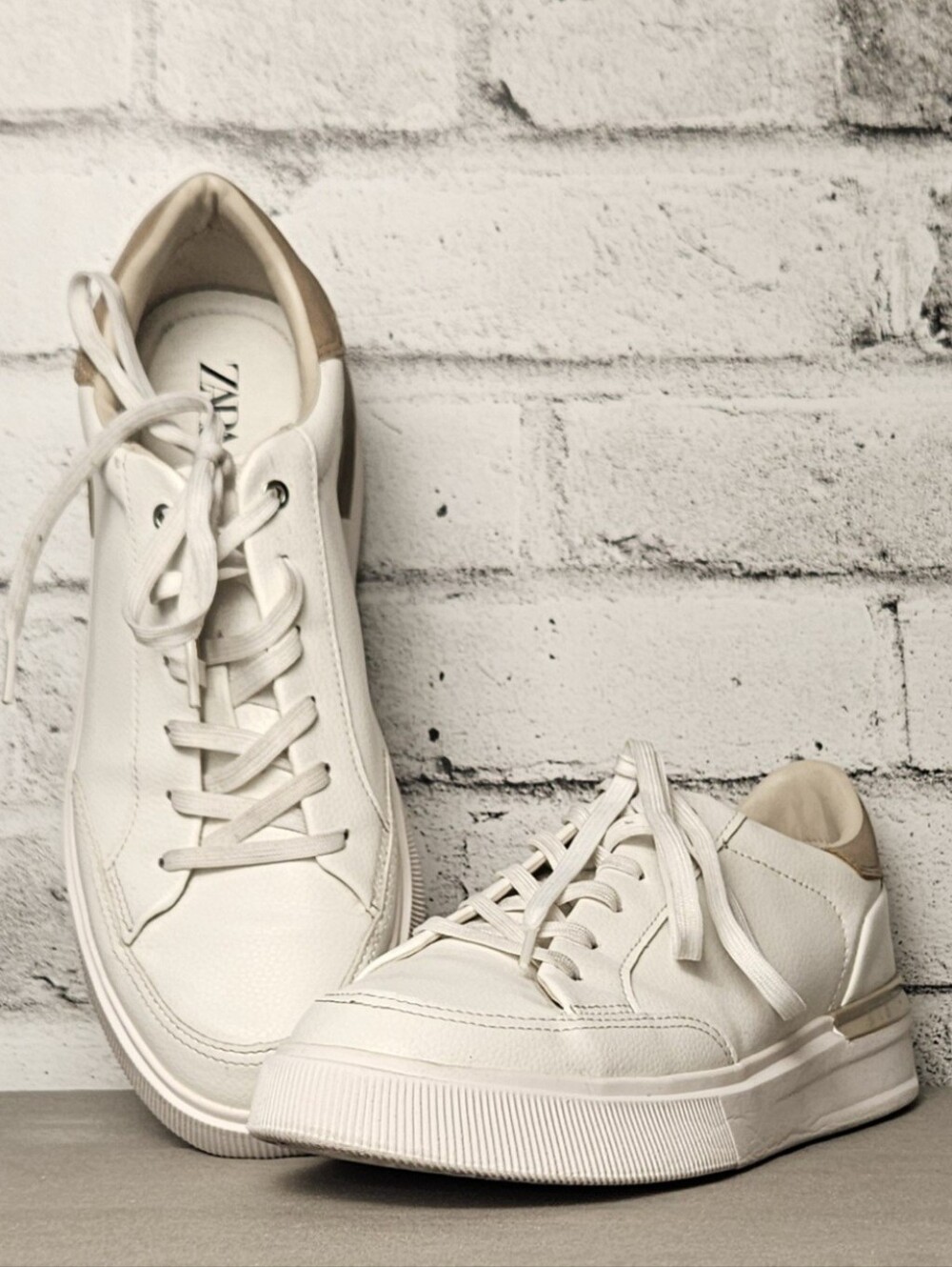 Zara White Leather Low Top Sneakers Mens EU 43 Minimalist Casual